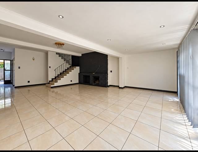 3 BEDROOM TOWNHOUSE FOR SALE IN THREE RIVERS PROPER